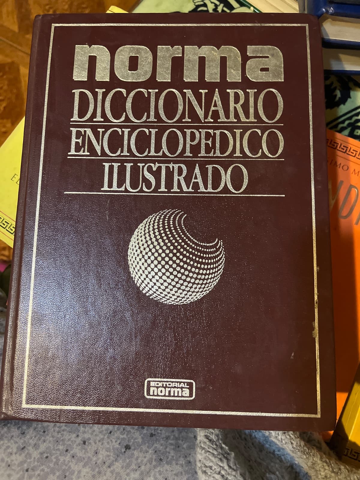 Diccionario Enciclopédico Ilustrado — Norma, libro usado