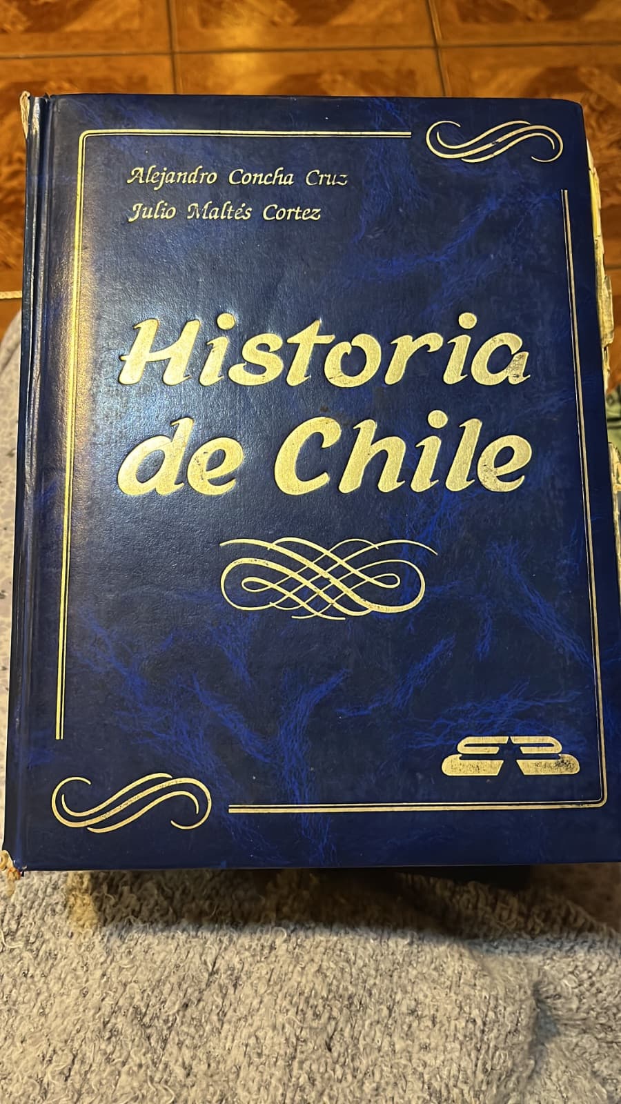 Historia de Chile — VV.AA., libro usado