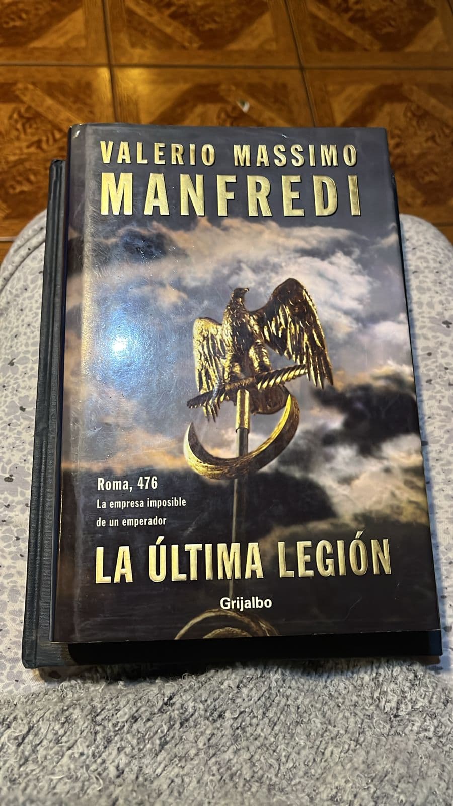 La última legión — Valerio Massimo Manfredi, libro usado