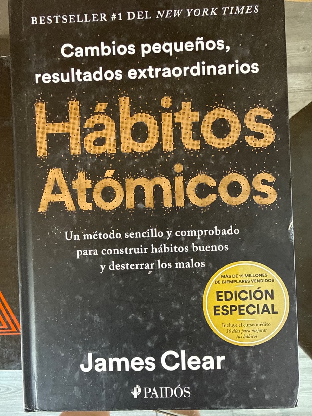Hábitos Atómicos — James Clear, libro usado