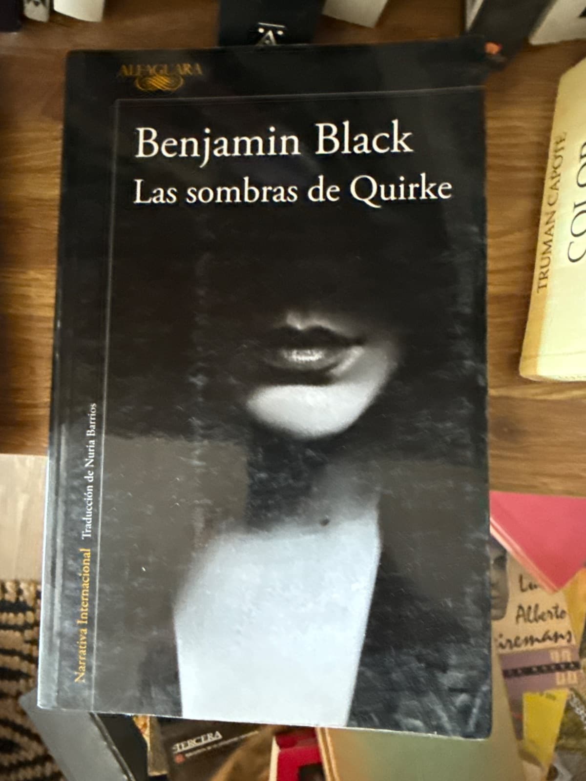 Las Sombras De Quirke — Benjamin Black, libro usado