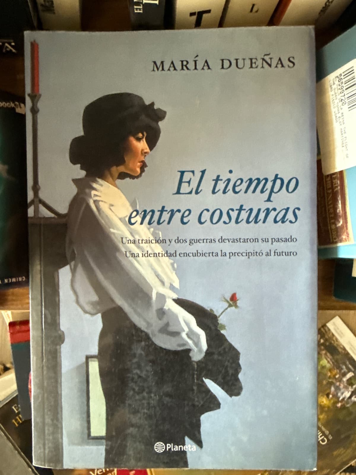 El tiempo entre costuras — Maria Duenas, libro usado