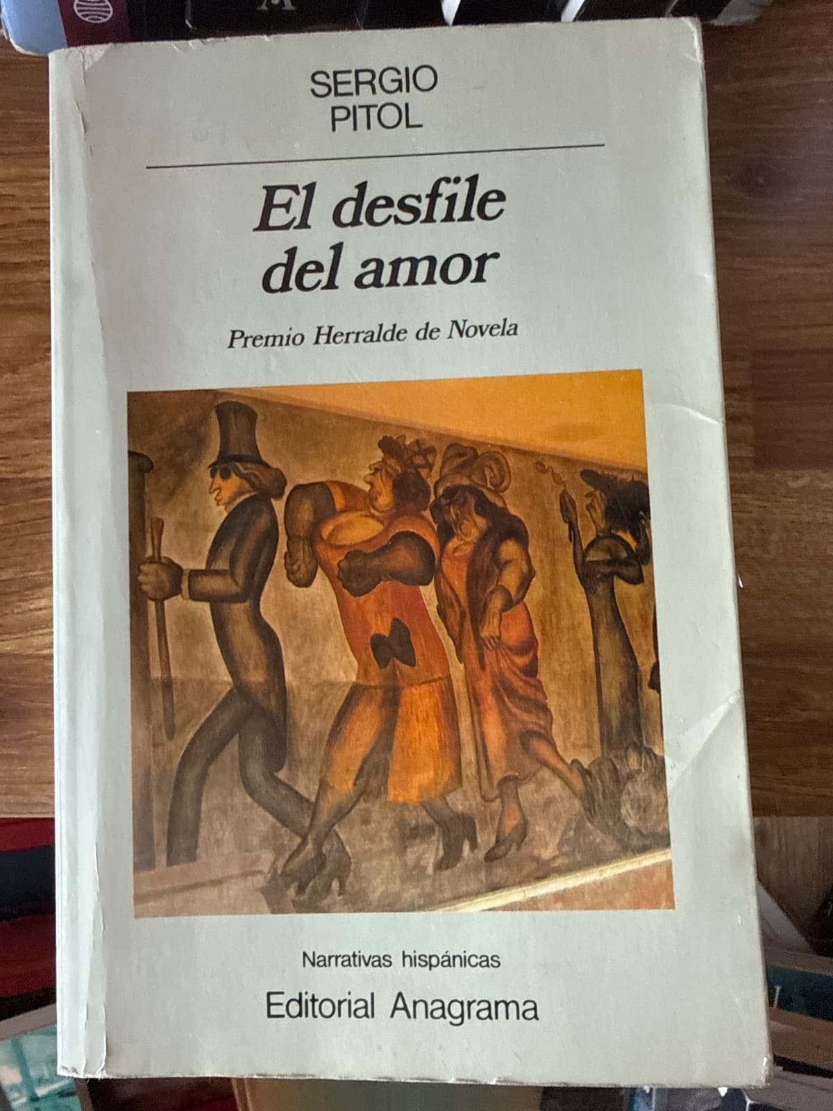 El desfile del amor — Sergio Pitol, libro usado