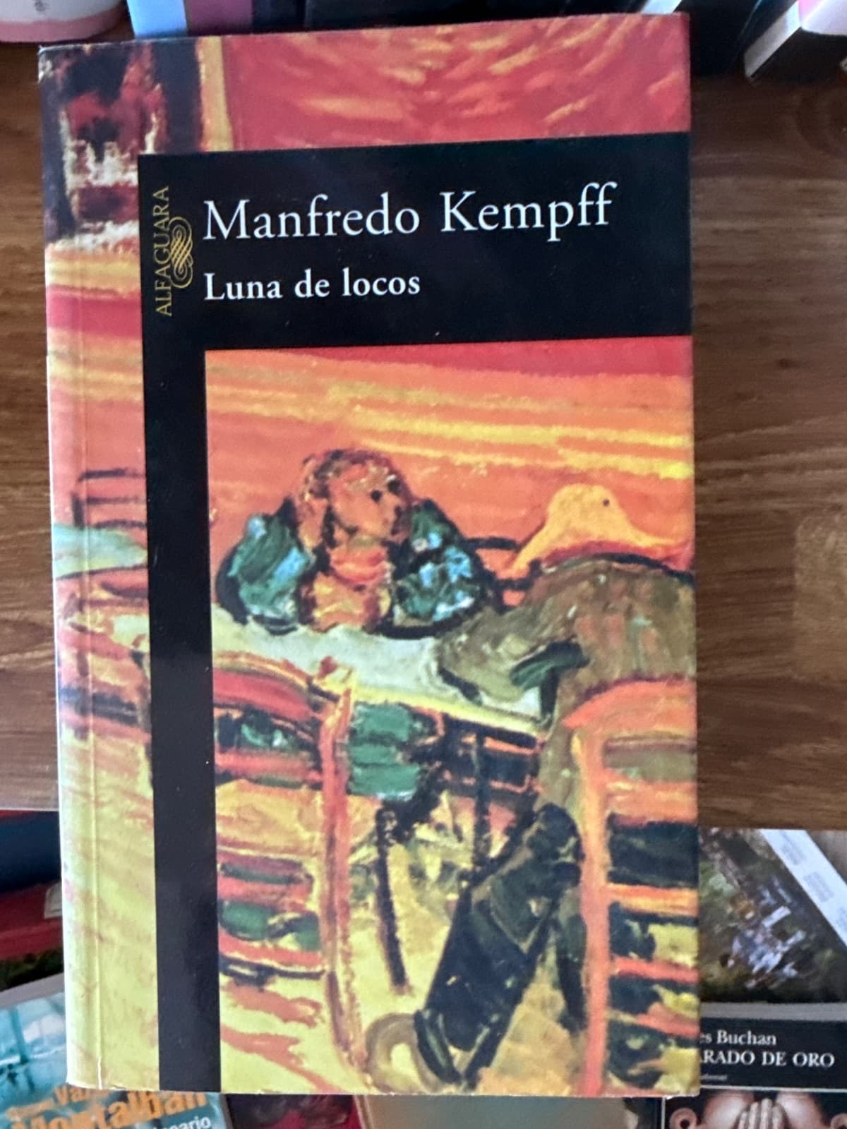 Luna de locos — Manfredo Kempff, libro usado