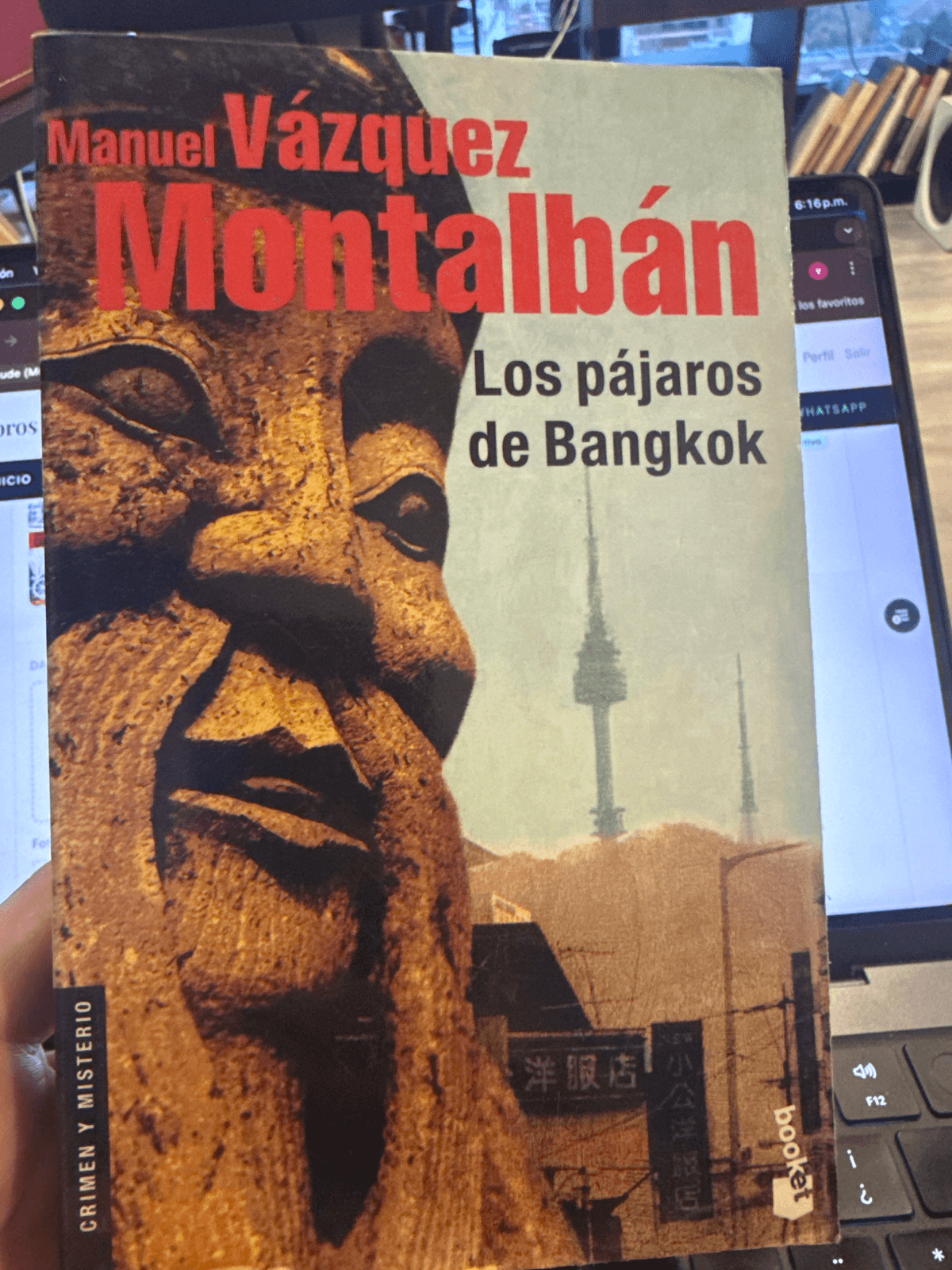 Los pajaros de Bangkok — Manuel Vazquez Montalban, libro usado