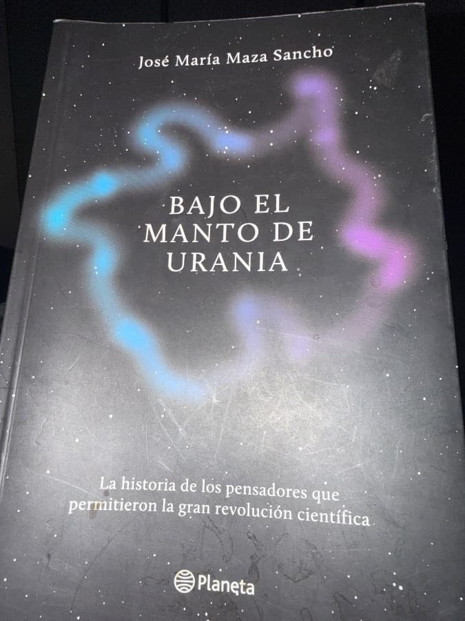 Bajo el manto de Urania — José María Maza Sancho, libro usado