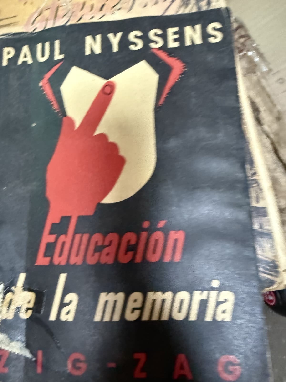 Educación de la memoria — Paul Nyssens, libro usado