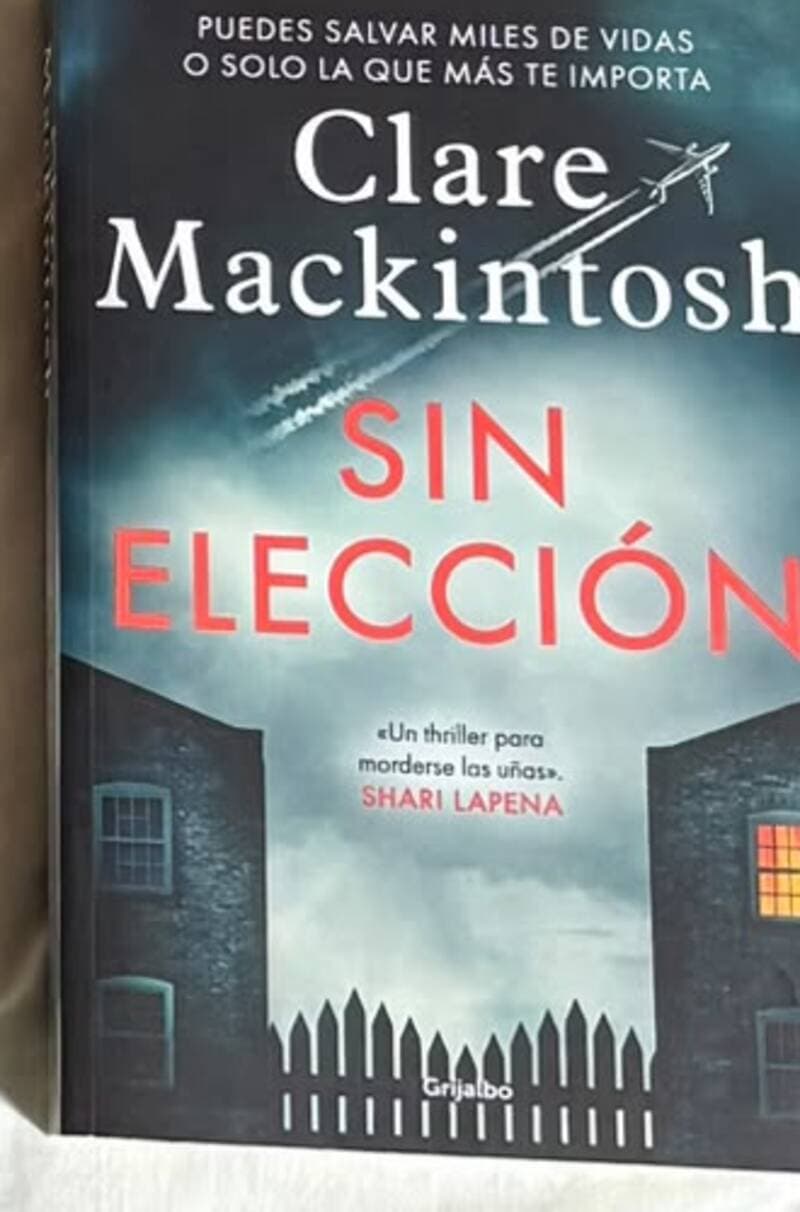 Sin elección — Clare Mackintosh, libro usado