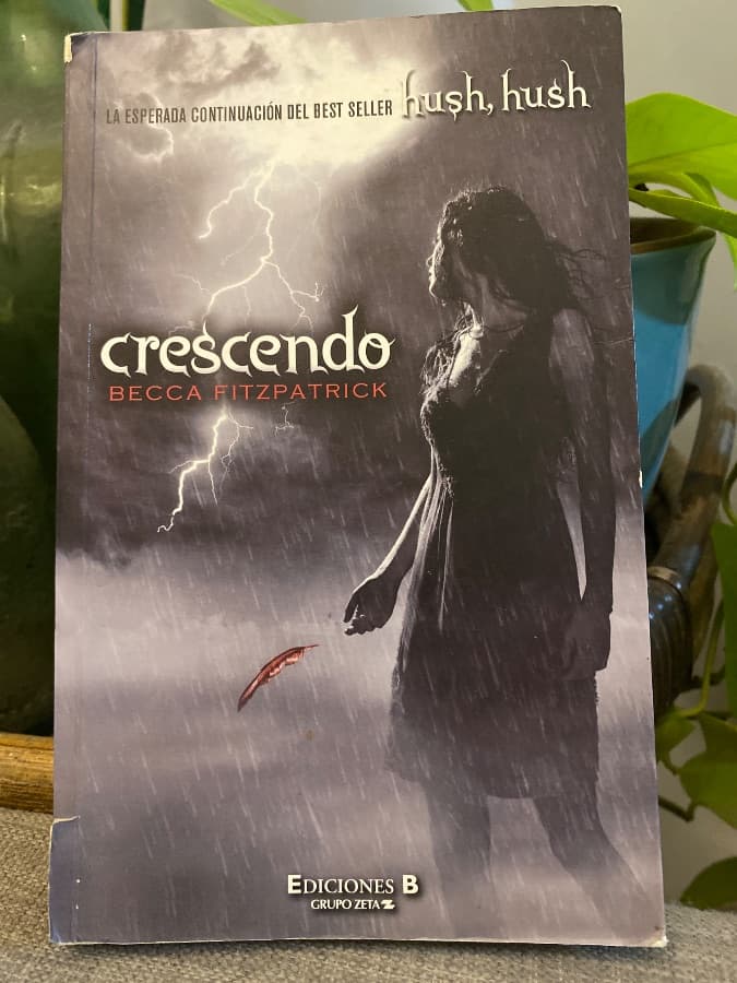 Crescendo — Becca Fitzpatrick, libro usado