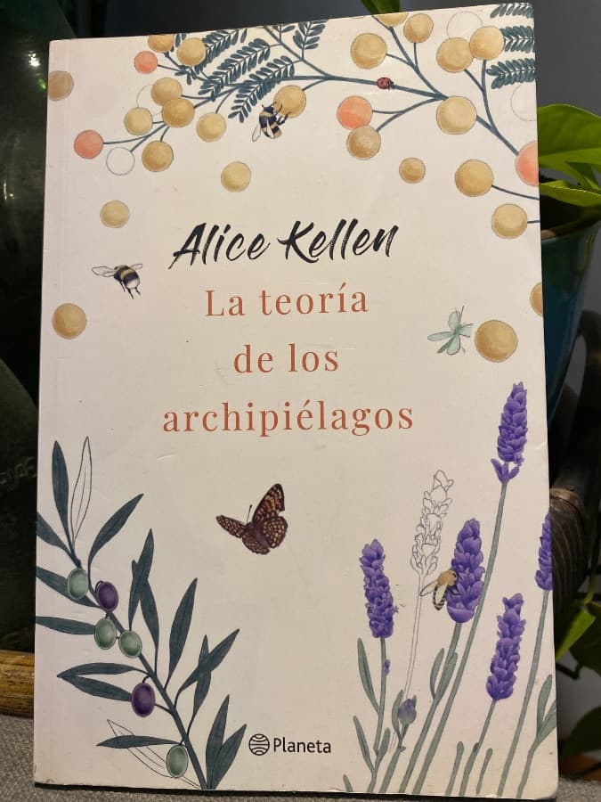 La teoría de los archipiélagos — Alice Kellen, libro usado