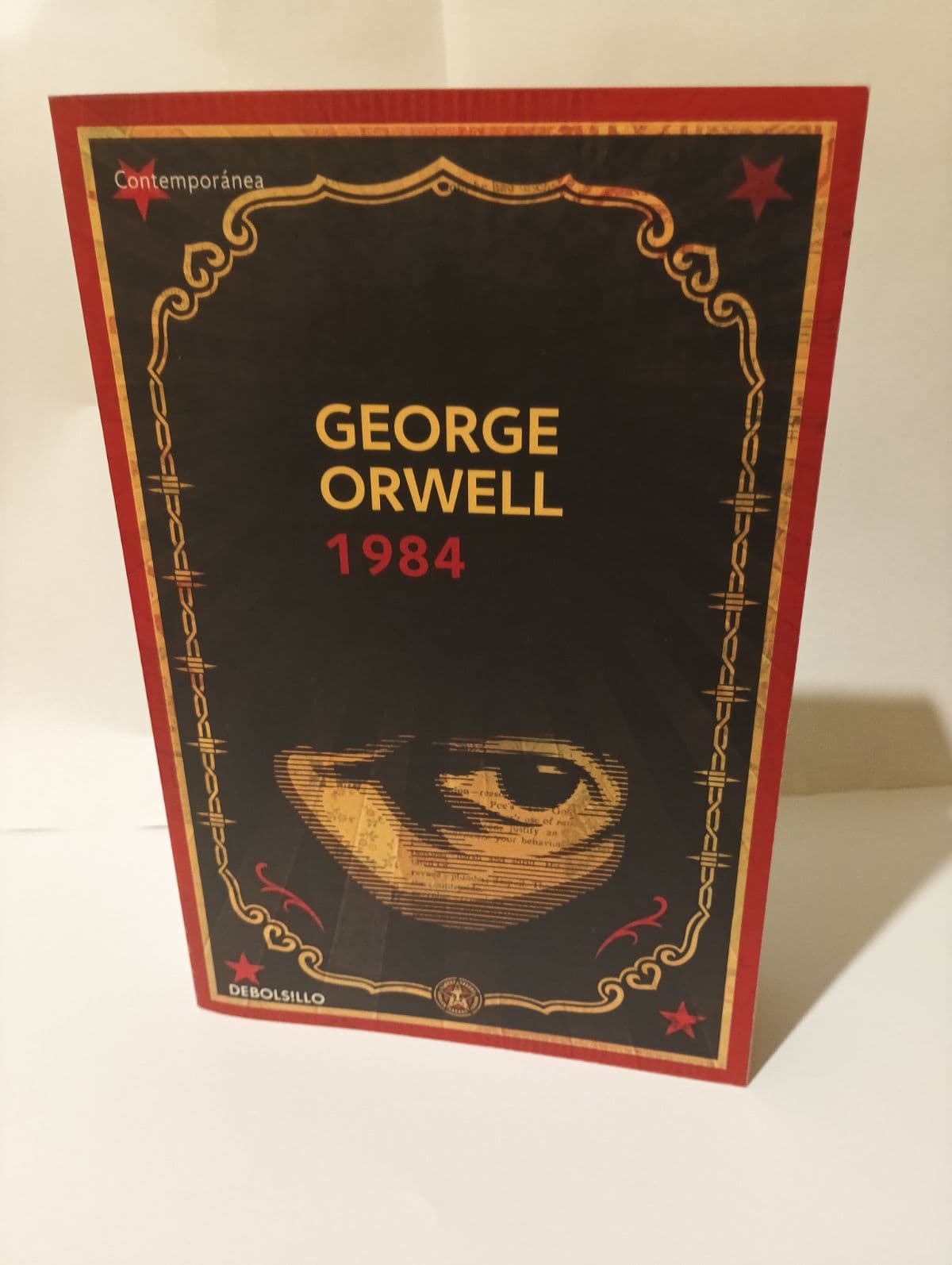 1984 — George Orwell, libro usado (foto 1 de 6)