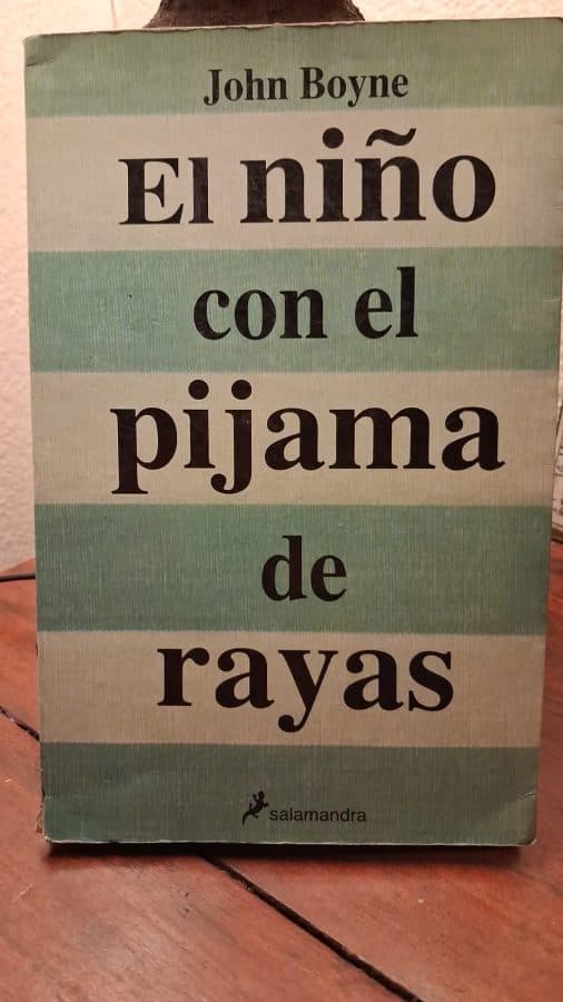El niño con el pijama de rayas — John Boyne, libro usado