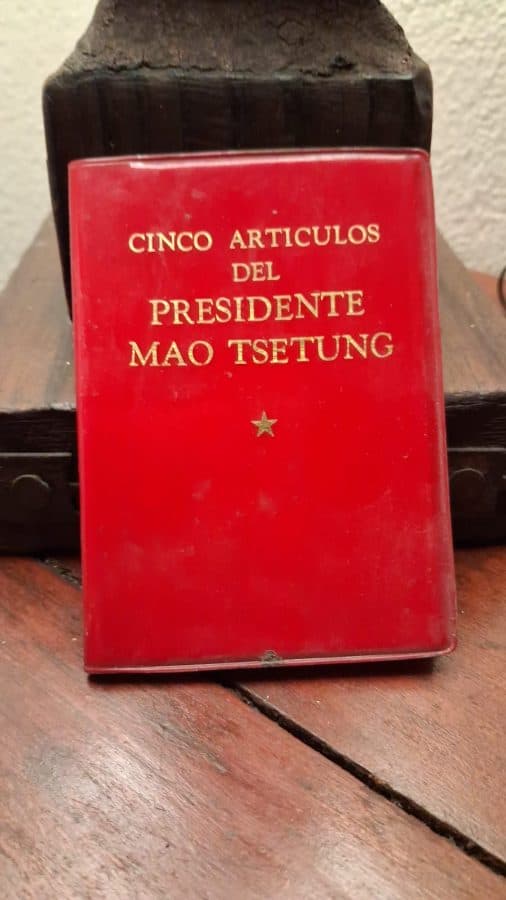 Cinco Artículos del Presidente Mao Tsetung — Mao Tsetung (Mao Zedong), libro usado
