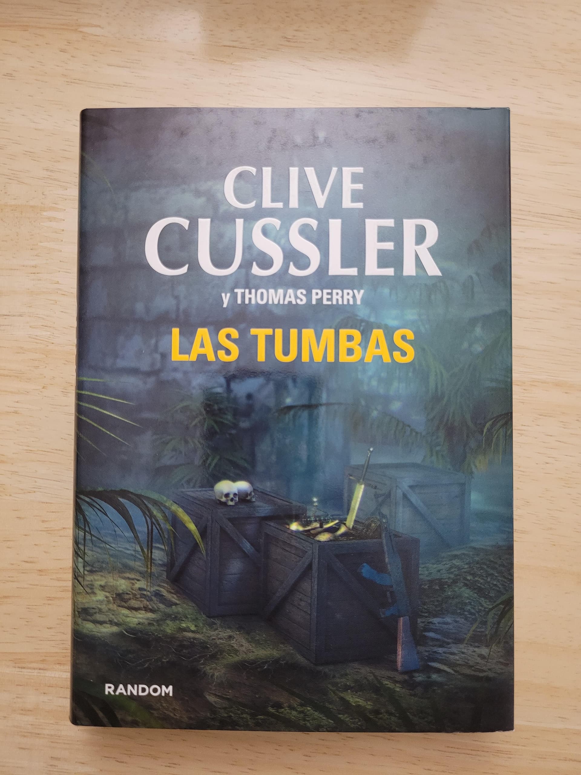 Las tumbas — Clive Cussler - Thomas Perry, libro usado