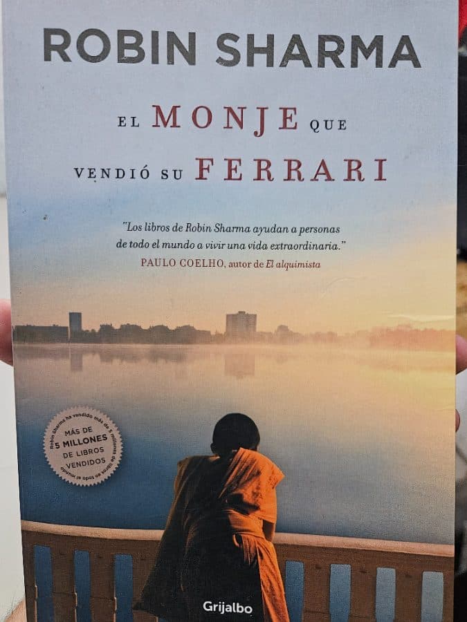 El monje que vendió su Ferrari — Robin Sharma, libro usado