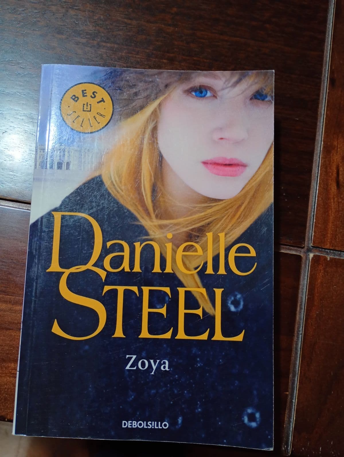 Zoya — Danielle Steel, libro usado (foto 1 de 4)
