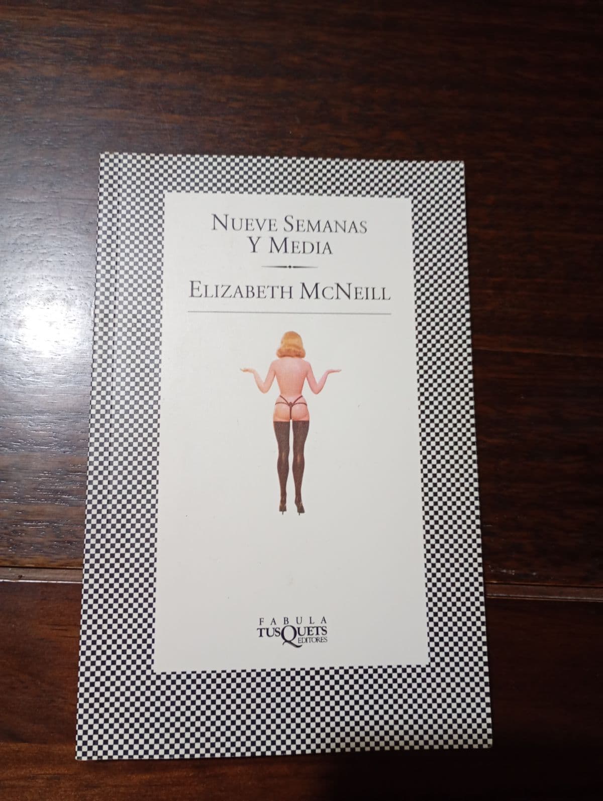 Nueve Semanas Y Media / Nine and a Half Weeks (Fbula) (Fbula) — Elizabeth McNeil, libro usado (foto 1 de 4)