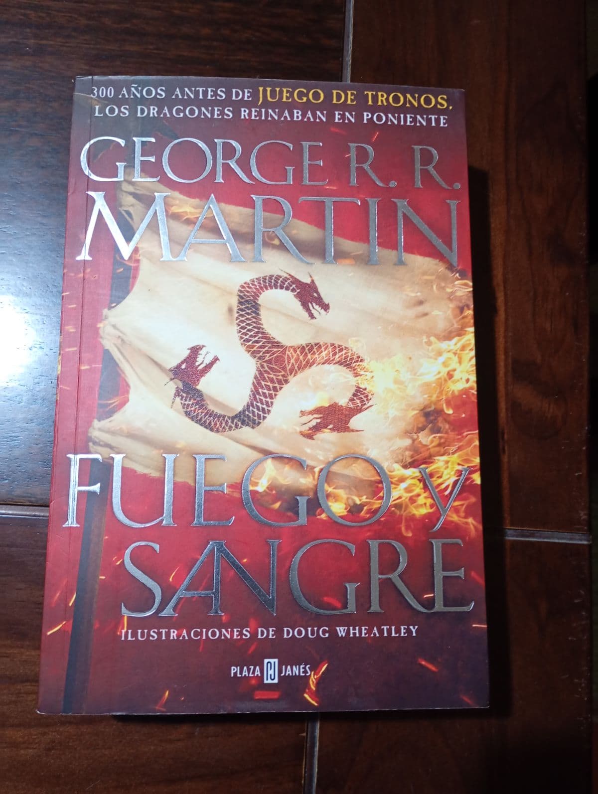 Fuego y sangre (canción de hielo y fuego) — Martin George R.R., libro usado (foto 1 de 2)