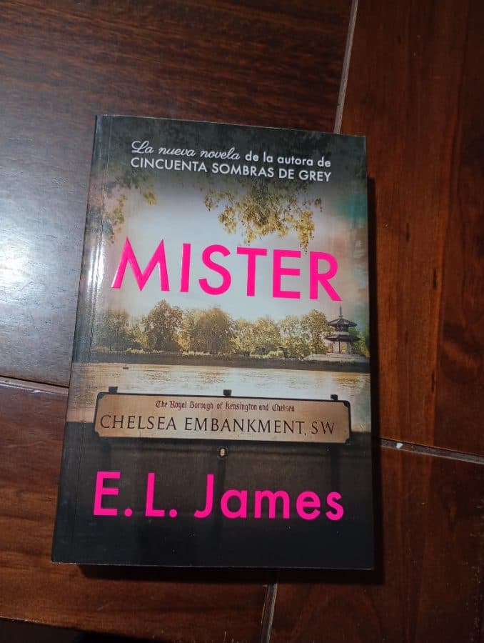 Mister — E. L. James, libro usado