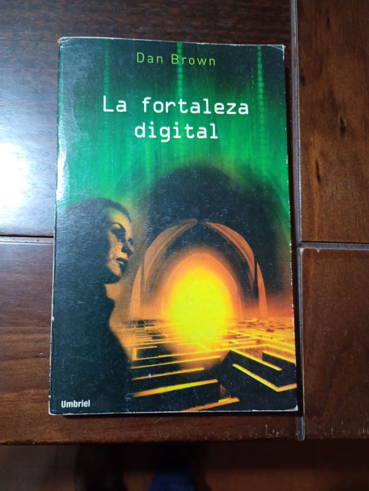 La fortaleza digital — Dan Brown, libro usado (foto 1 de 4)