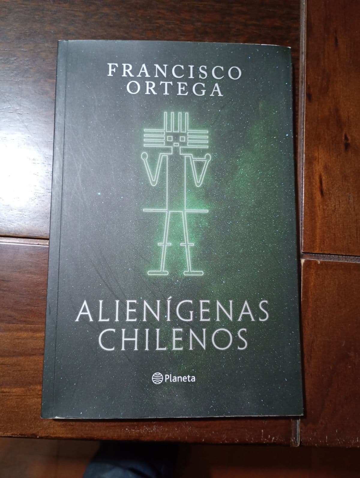 Alienígenas chilenos — Ortega, Francisco, libro usado (foto 1 de 4)
