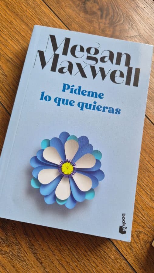 Pídeme lo que quieras — Megan Maxwell, libro usado
