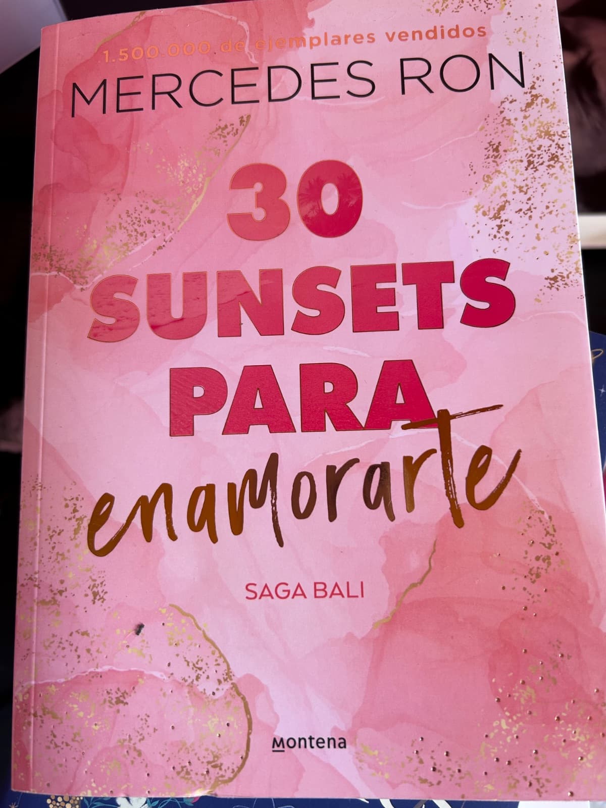 30 Sunsets para enamorarte (Saga Bali) — Mercedes Ron, libro usado