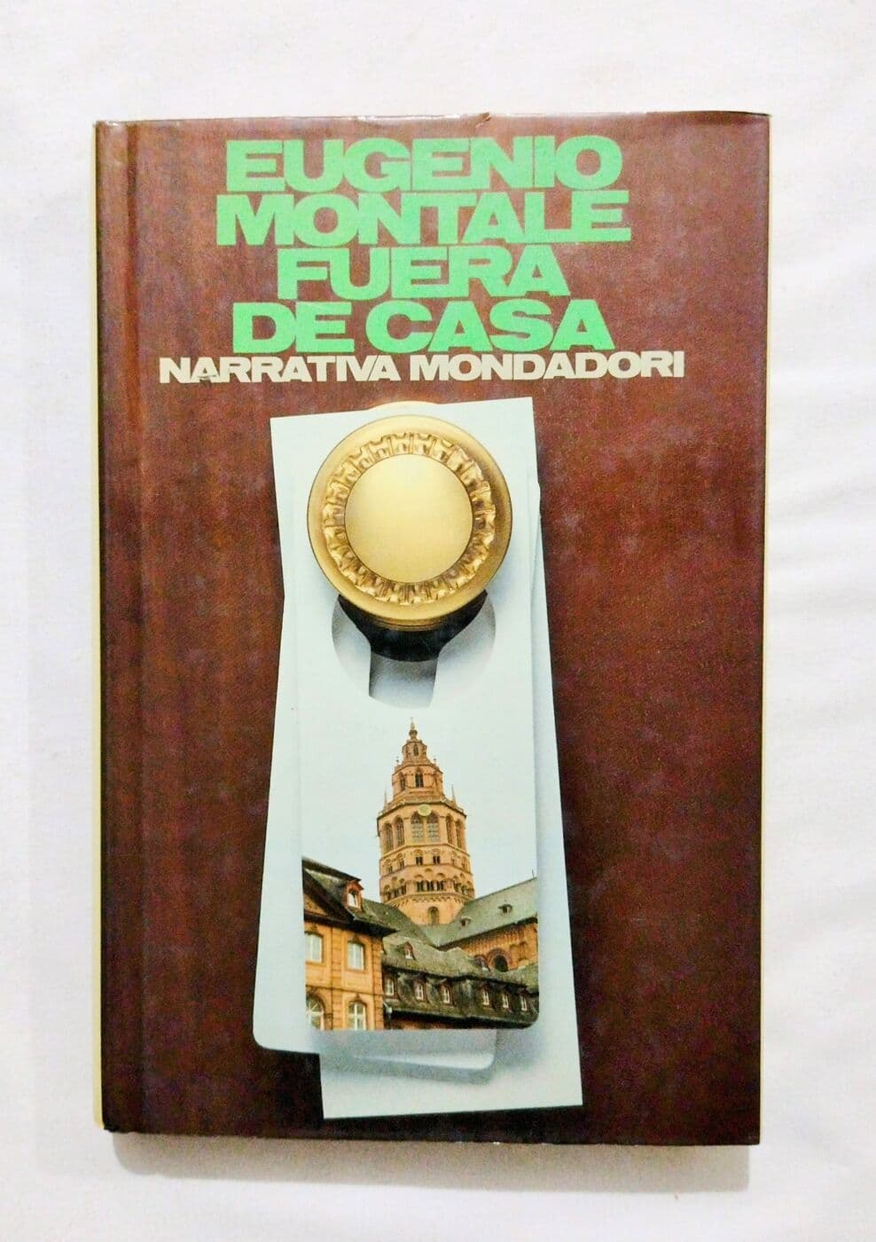 Fuera de casa — Eugenio Montale, libro usado