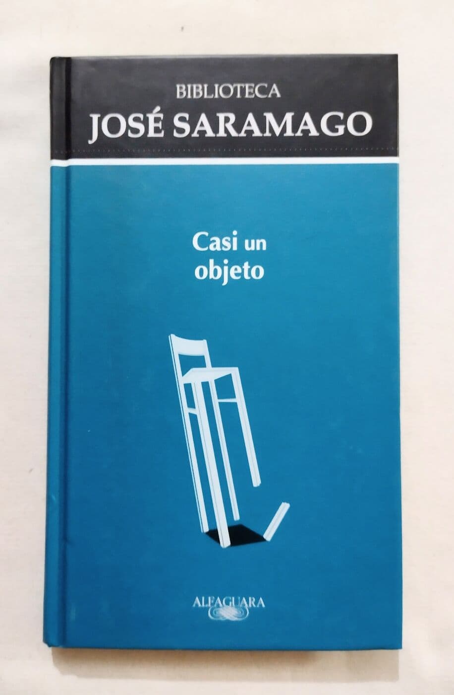 Casi un objeto — José Saramago, libro usado