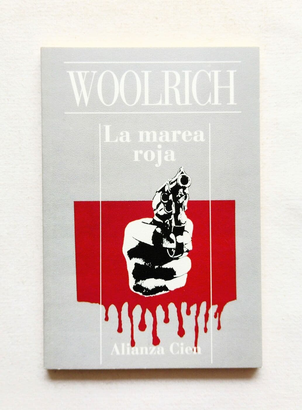 La marea roja — Cornell Woolrich, libro usado