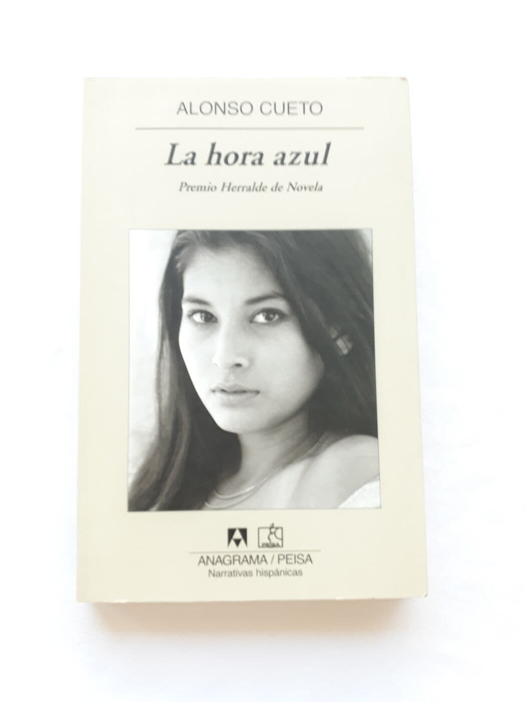 La hora azul — Alonso Cueto, libro usado