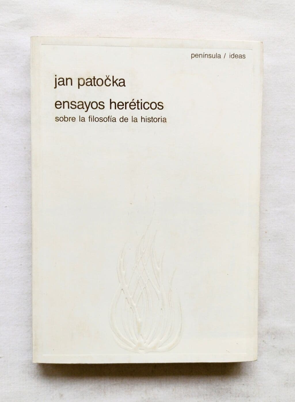 Ensayos heréticos sobre la filosofía de la historia — Jan Patocka, libro usado