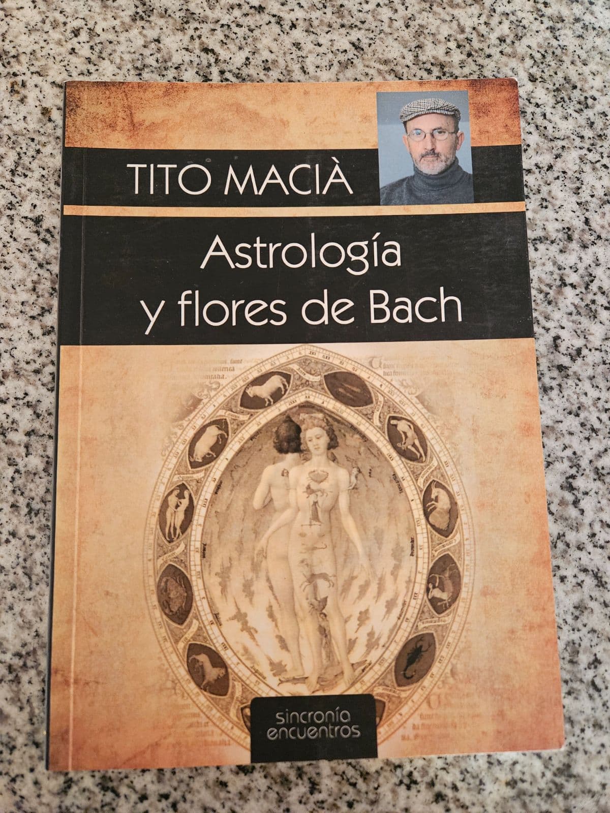 Astrología y terapia floral de Edward Bach — Unknown, libro usado