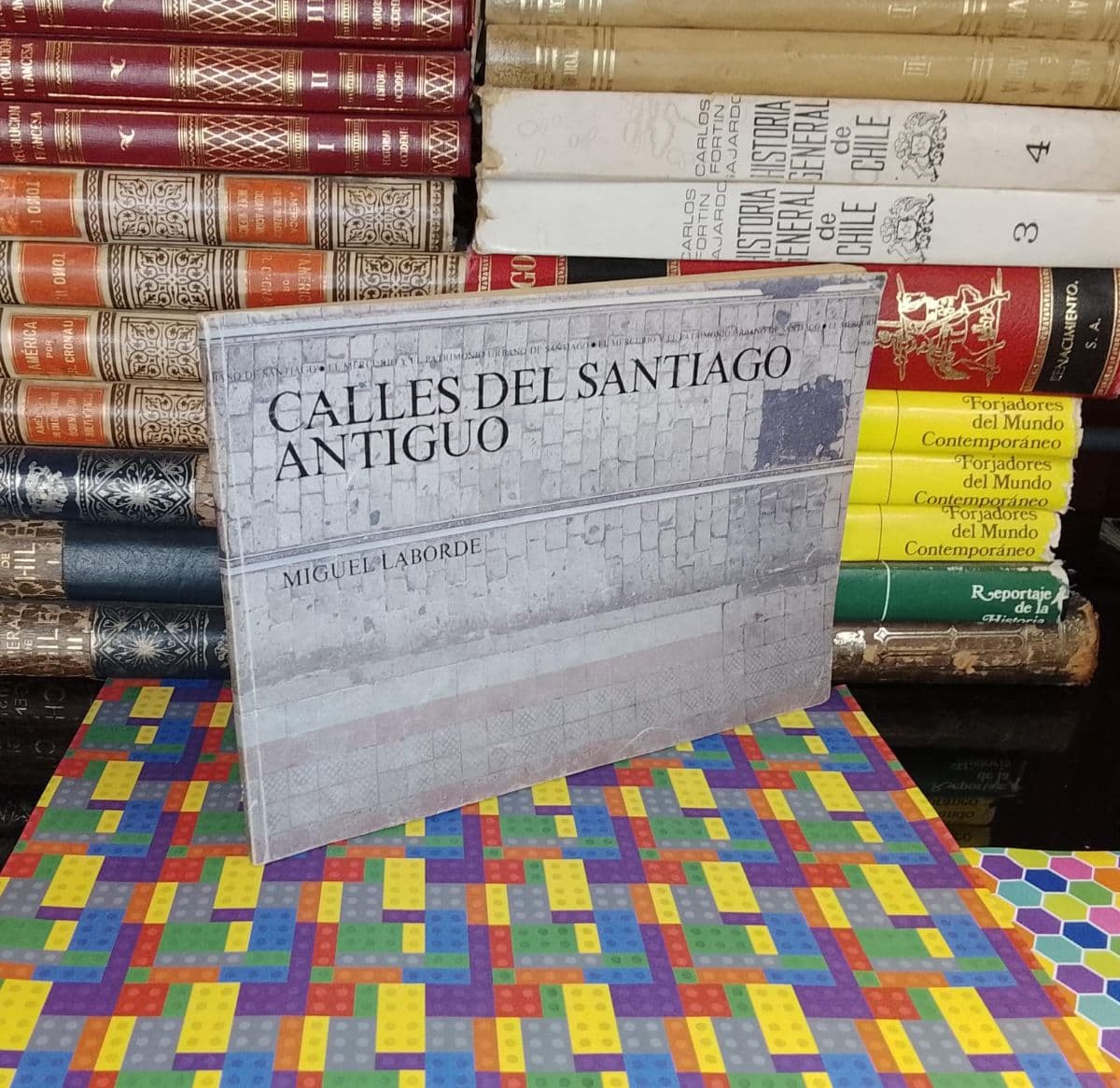 Calles Del Santiago Antiguo — Miguel Laborde, libro usado (foto 1 de 4)