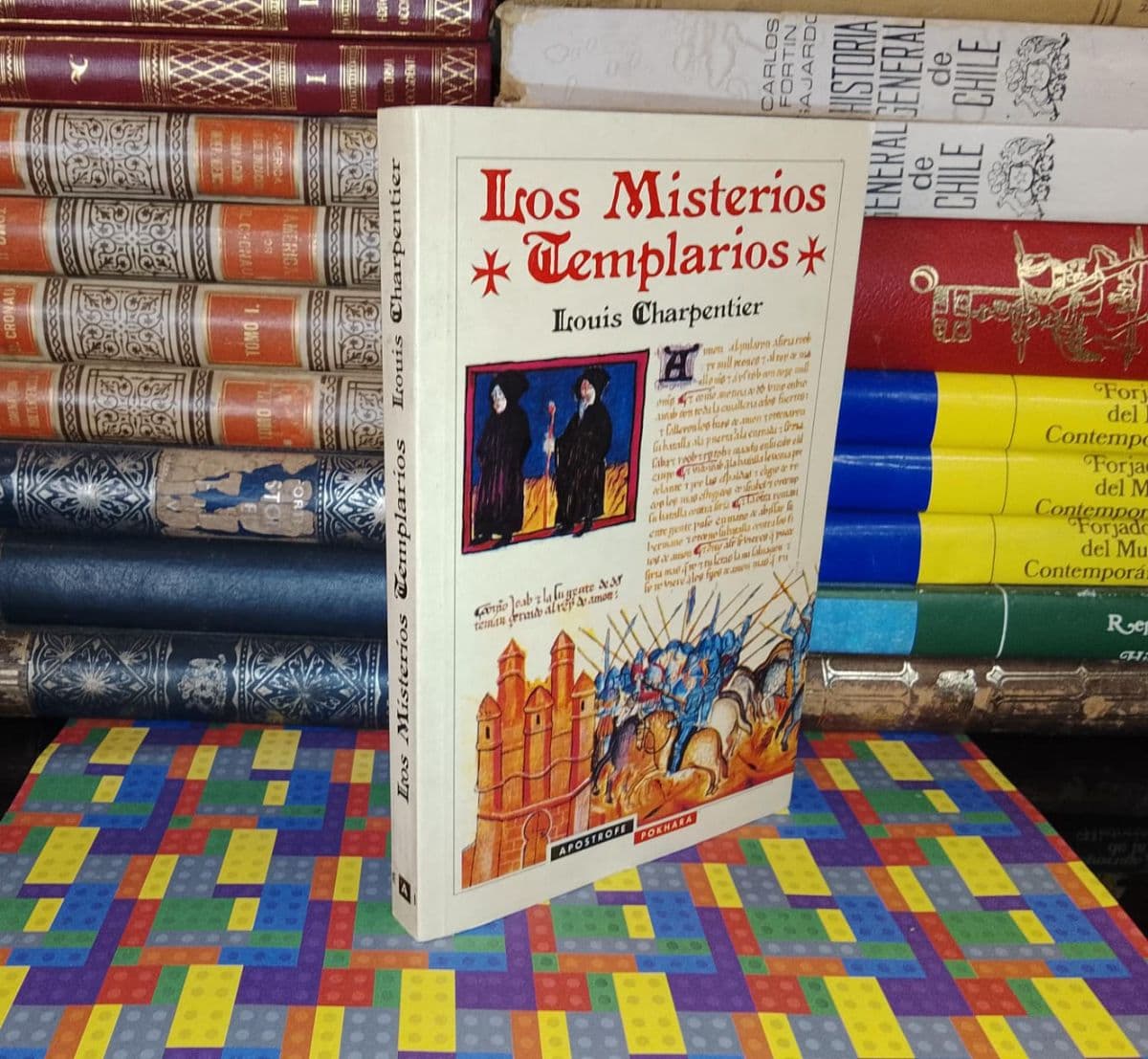 Los Misterios Templarios — Louis Charpentier, libro usado (foto 1 de 5)