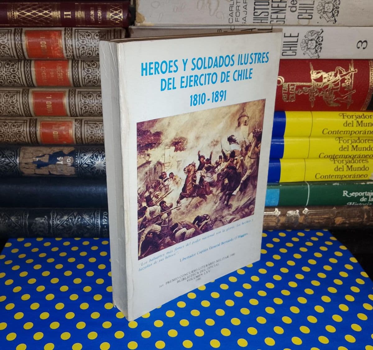 Héroes Y Soldados Ilustres Del Ejército De Chile — Ejército de Chile, libro usado