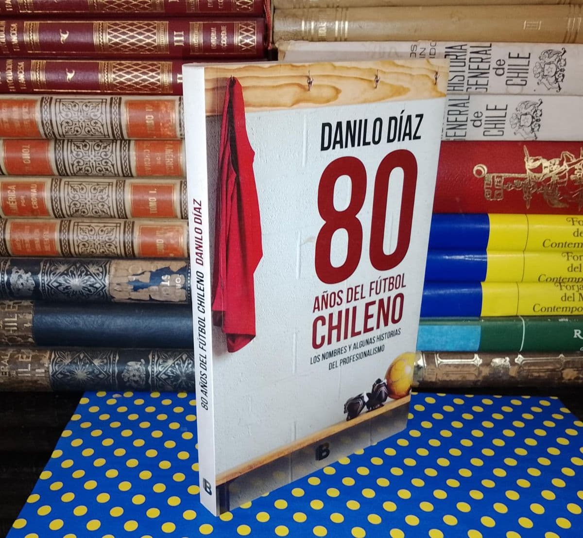 80 Años Del Fútbol — Danilo Díaz, libro usado (foto 1 de 4)