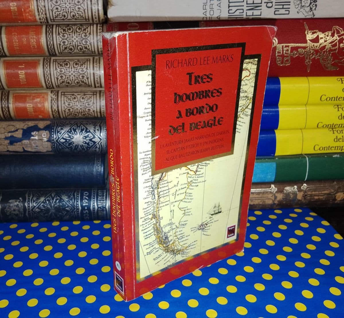 Tres Hombres A Bordo Del Beagle — Richard Lee Marks, libro usado (foto 1 de 4)