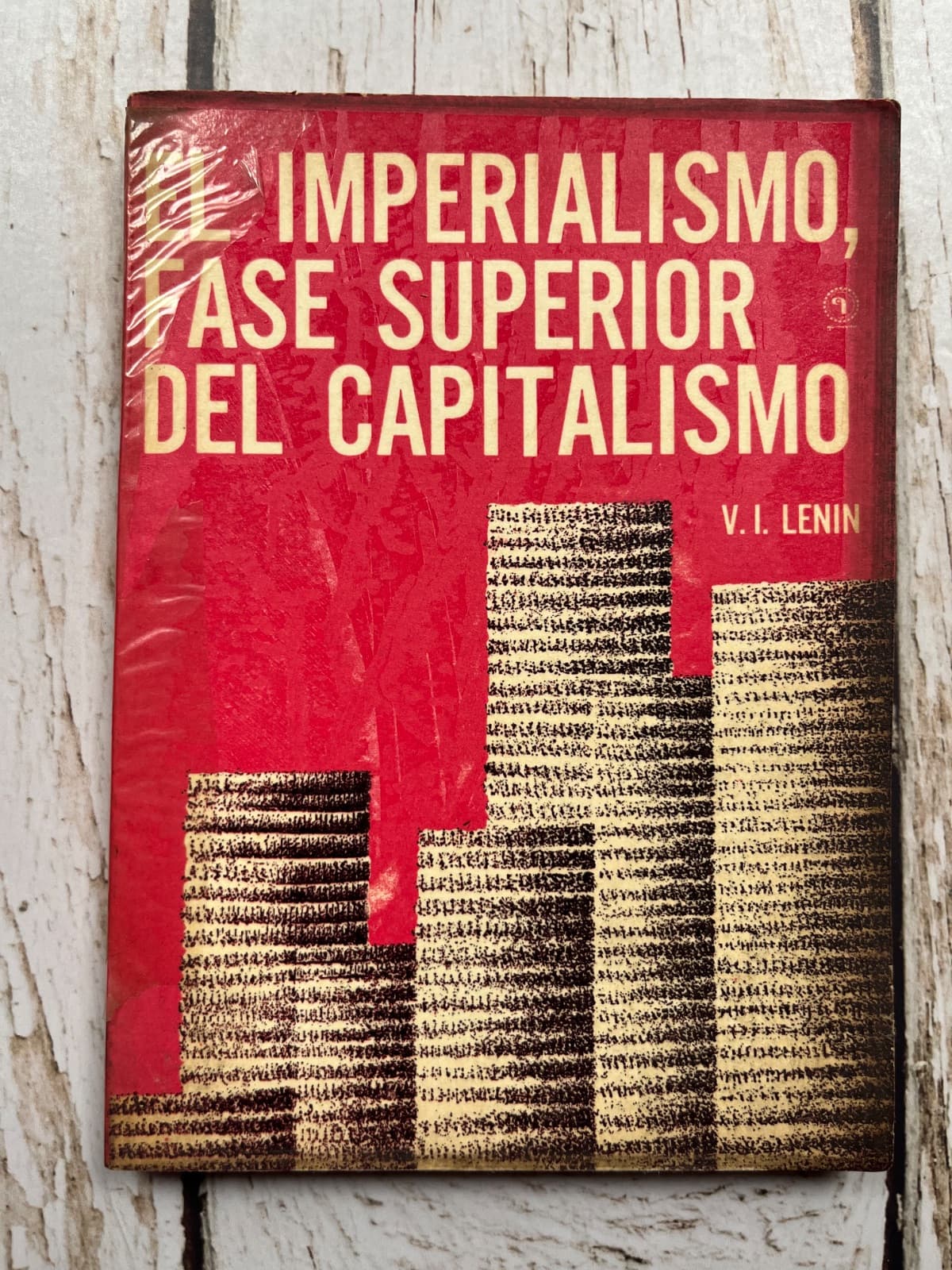 El imperialismo, fase superior del capitalismo — V.I. Lenin, libro usado (foto 1 de 6)