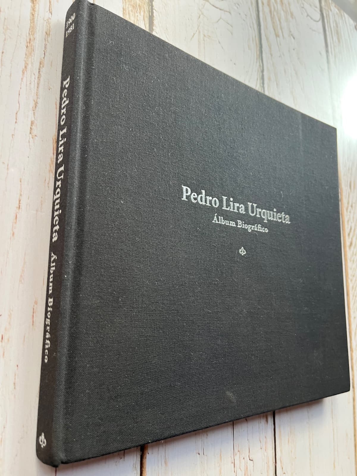 Pedro Lira Urquieta. Álbum Biográfico — F. Montes Lira, libro usado (foto 1 de 6)